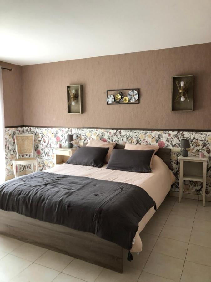 Au Bord De L Eau Bed and Breakfast Surba Exteriör bild